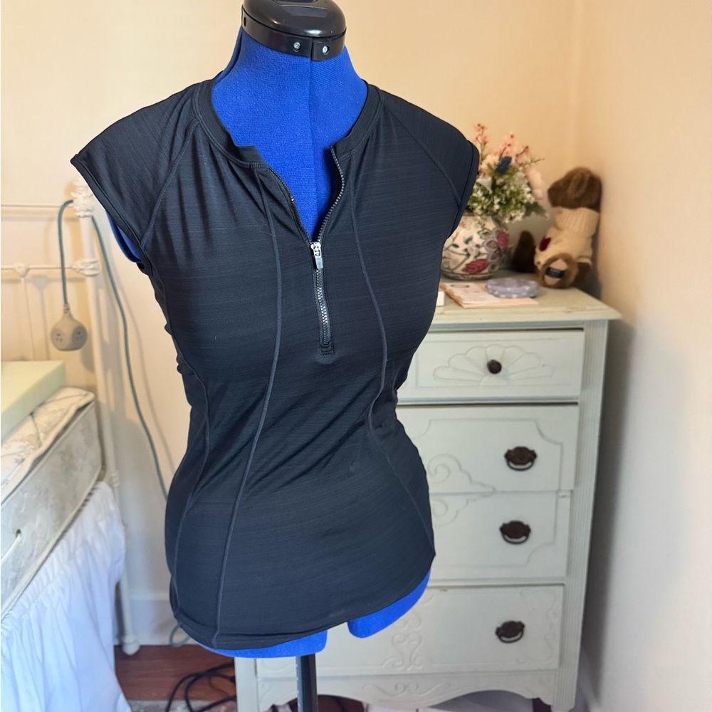 Athleta top